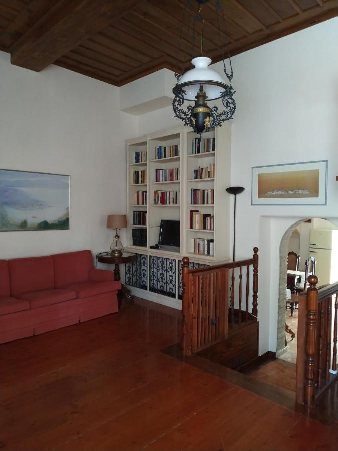 Liknon Guesthouse Villa Galaxídhion Buitenkant foto
