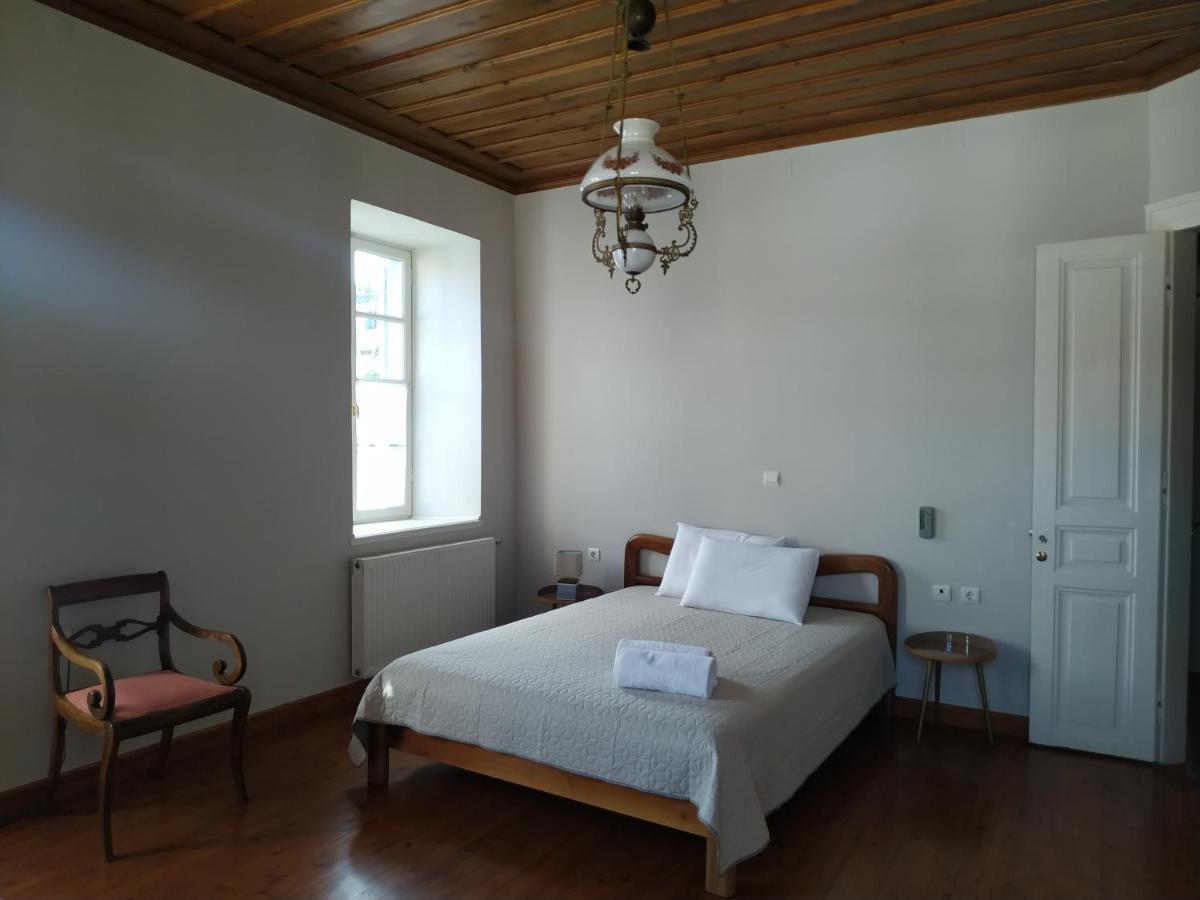 Liknon Guesthouse Villa Galaxídhion Buitenkant foto