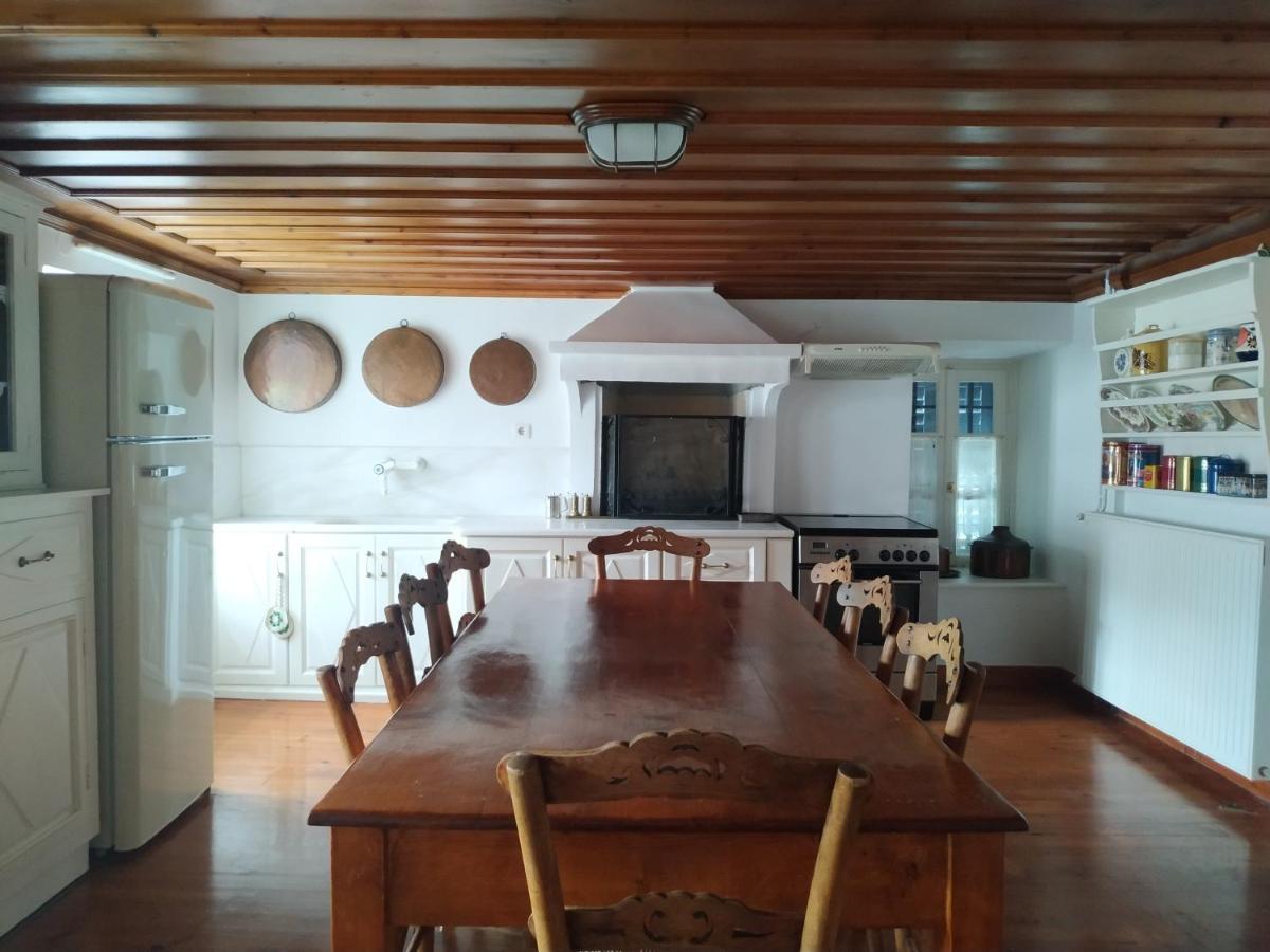 Liknon Guesthouse Villa Galaxídhion Buitenkant foto