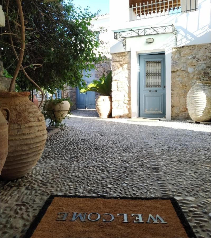 Liknon Guesthouse Villa Galaxídhion Buitenkant foto